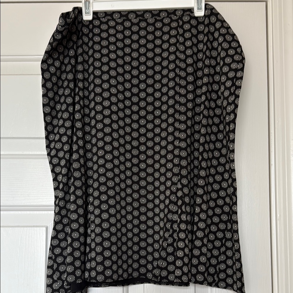 GAP Black and White Patterned Skirt